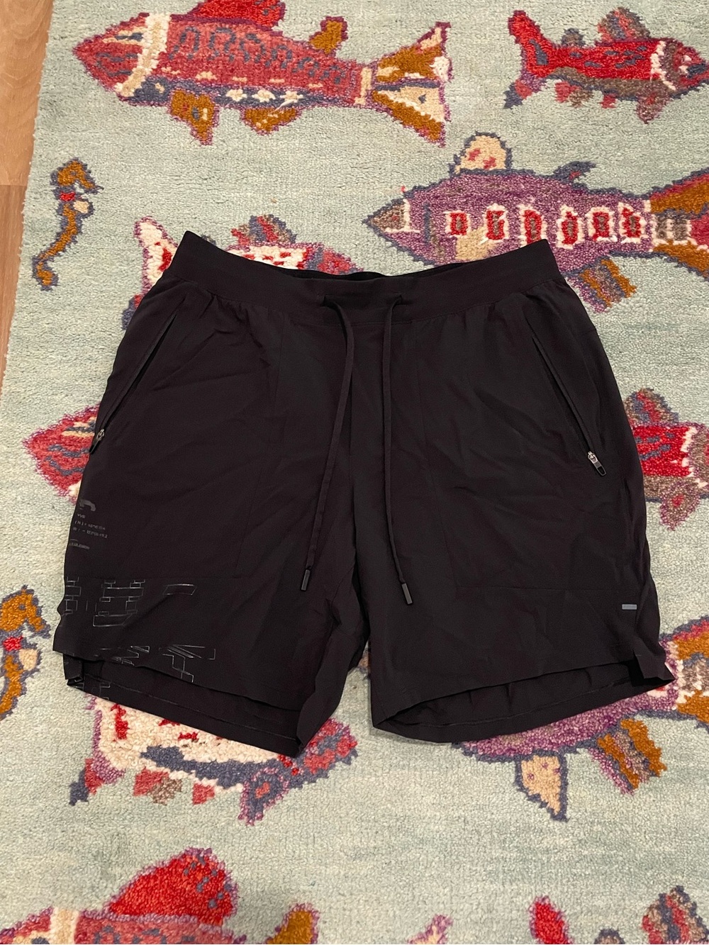 Lululemon Athletica License to Train Men’s Athletic Running Workout Shorts 7in